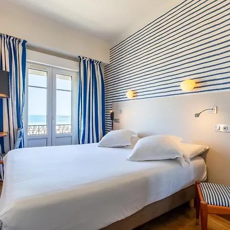 Hotel Kyriad Saint Malo Centre Plage Exterior photo